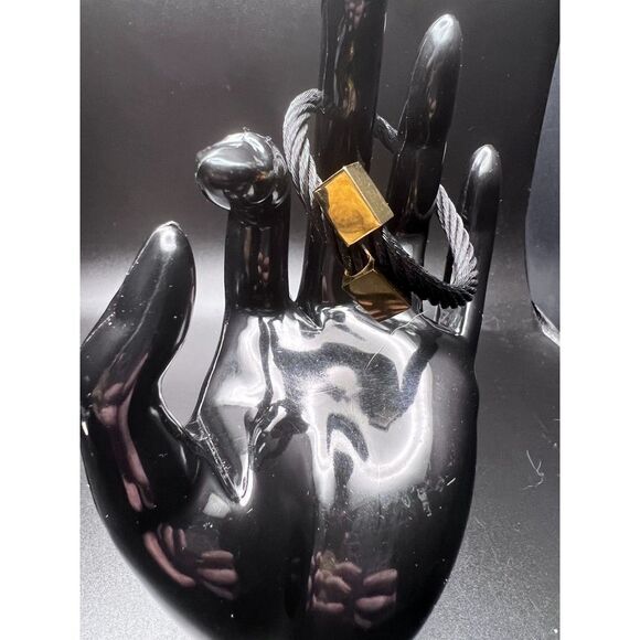 Rustic Cuff Crossover Bracelet - Picture 6 of 8